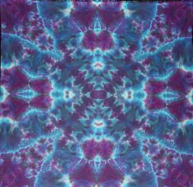 'Cosmic Clover' 28" X 28" #5813